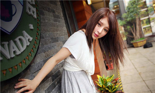 连山想找一个女性生孩子给报酬-｛找个女人生孩子多少钱｝